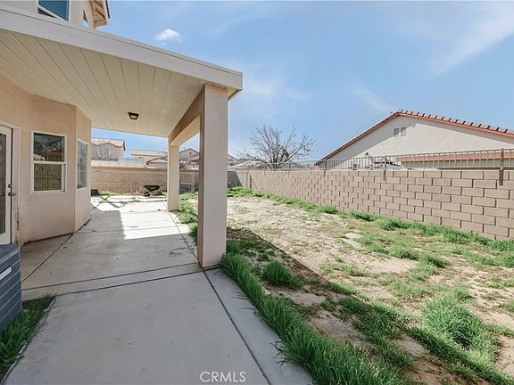 5th image of 43929 Amy Ct