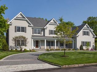 20 Meadow Rd, Scarsdale, NY 10583