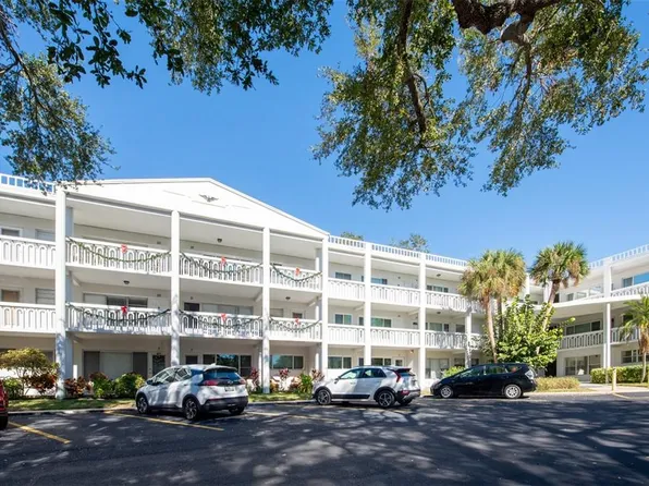 2021 AUSTRALIA WAY #33, CLEARWATER, FL 33763