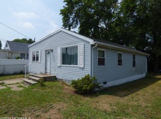 17 Grace Ave, Port Monmouth, NJ 07758