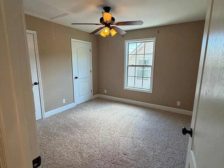 266 Turnberry Cir — Photo 23