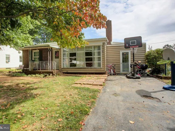 11307 Greenberry Rd, Hagerstown, MD 21740