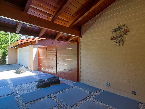 4th image of 9455 Haines Canyon Ave