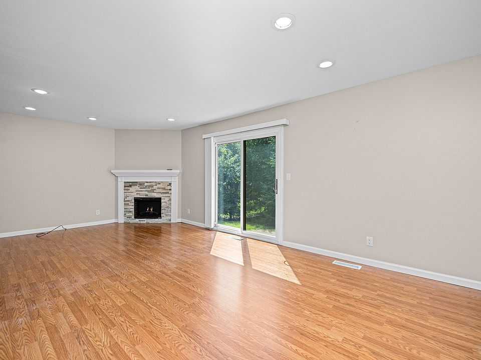 5666 Drake Hollow Dr E, photo 23