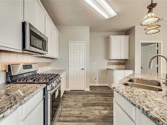 2nd image of 7172 Juniper Dr