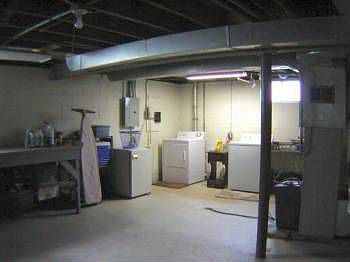 4th image of 800 Franklin Ave