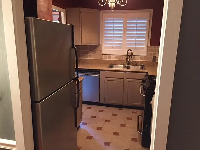 3620 Valley Dr — Photo 8