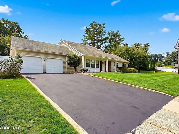 2nd image of 25 Mccue Road