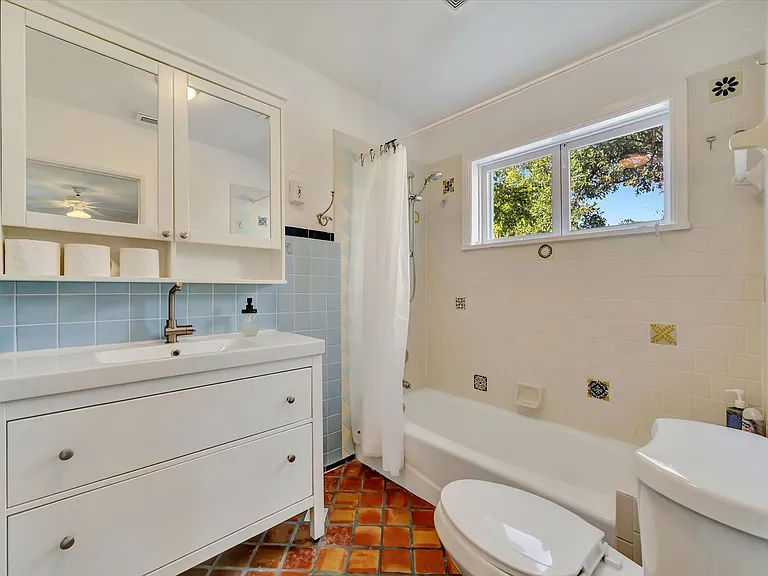 4237 Higel Ave — Photo 31