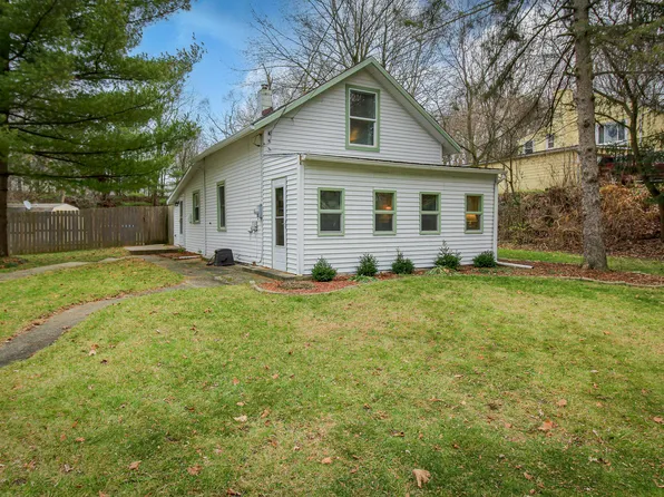 3901 Ash St, Kalamazoo, MI 49001