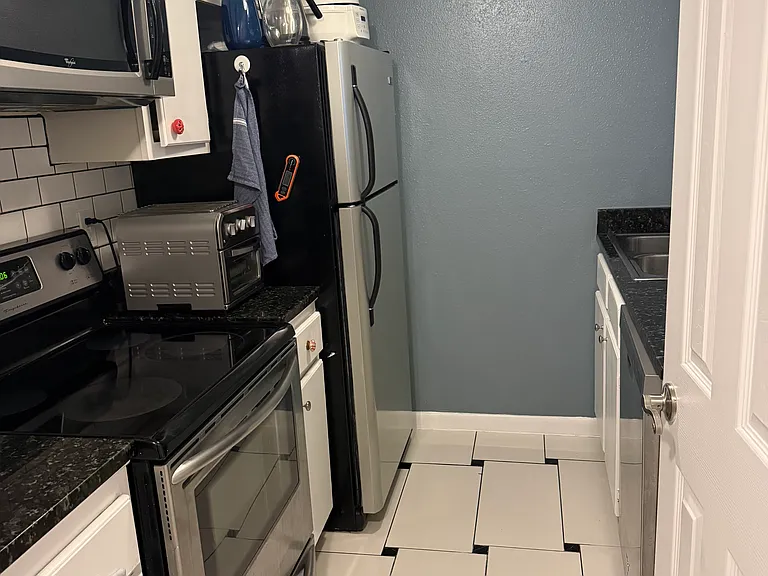 2450 Ashdale Dr #102 — Photo 3
