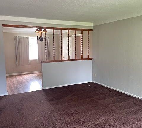 4th image of 609 Birch Dr