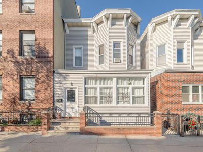 25-22 44th Street, Long Island City, NY, 11103