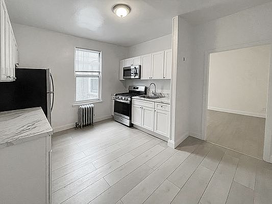2nd image of 33-36 29th St #31