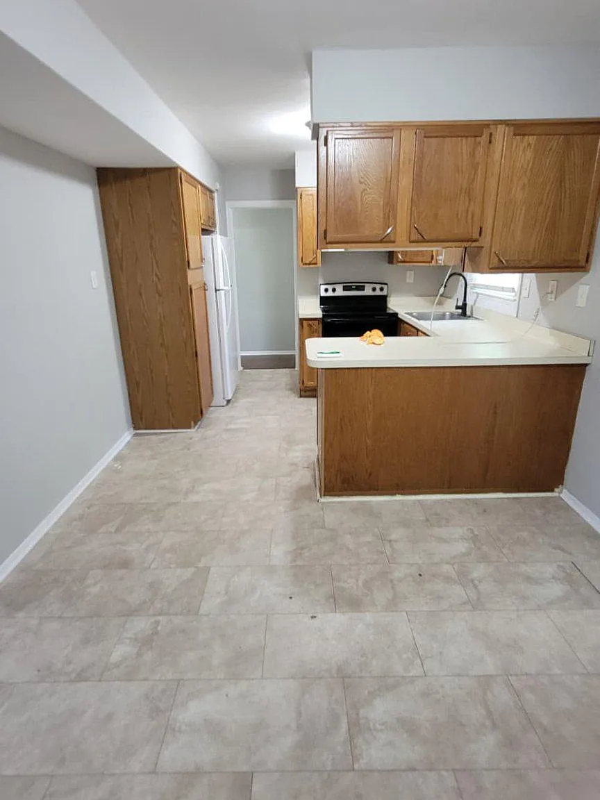 4 bed, 2.0 bath, 1497 sqft, $2,600 — Photo 4