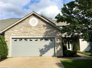 1053 Wycliff Ln, Akron, OH 44313