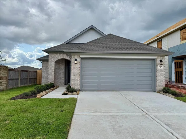 31837 Pecan Cottage Ln, Spring, TX 77386