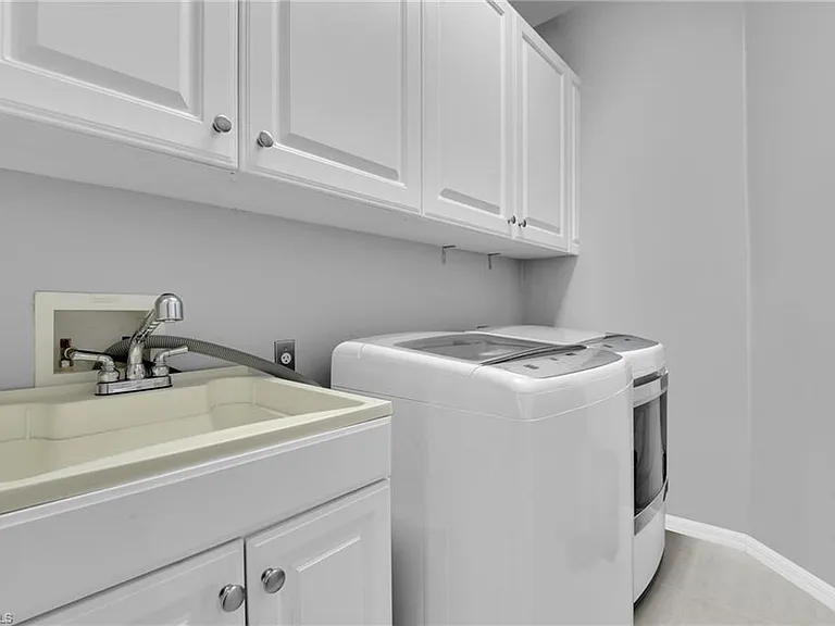 4650 Hawks Nest Way #M-202 — Photo 22