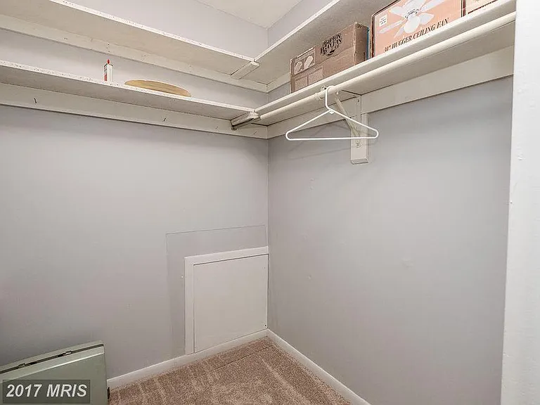 355 Gatewater Ct — Photo 9