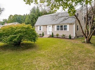 91 Farnham Ln, Westfield, MA 01085