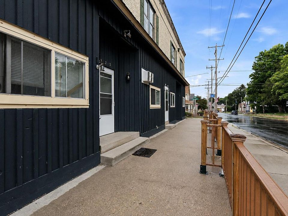 1st image of 323 Fredonia AVENUE