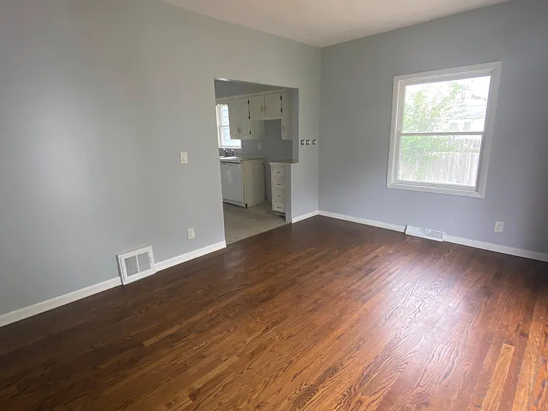 16917 Larchwood Ave — Photo 34