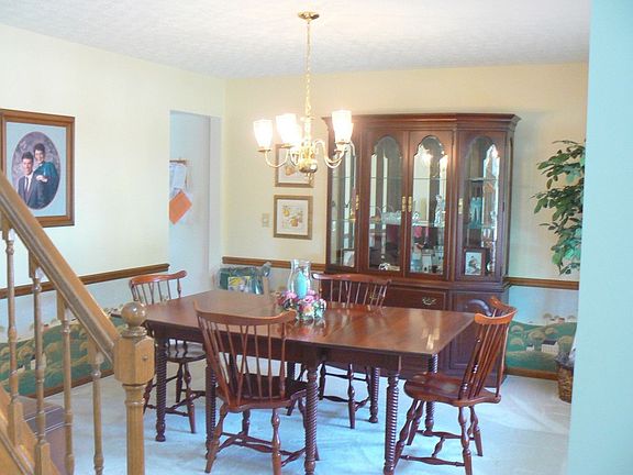2nd image of 107 Donegal Dr