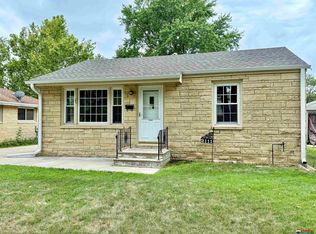 2111 N 59th St, Lincoln, NE 68505