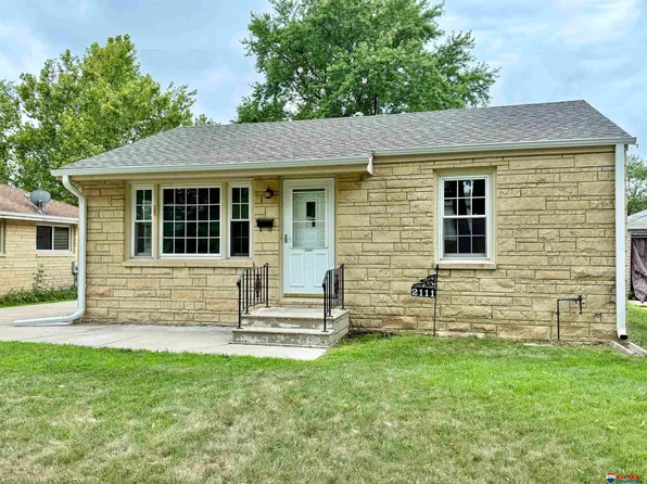 2111 N 59th St, Lincoln, NE 68505