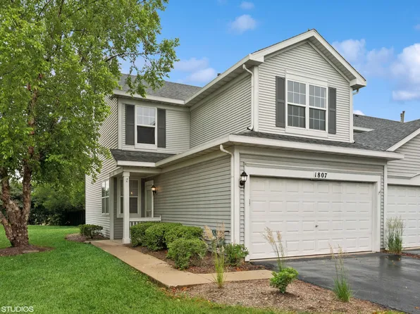 1807 S Wentworth Cir, Romeoville, IL 60446