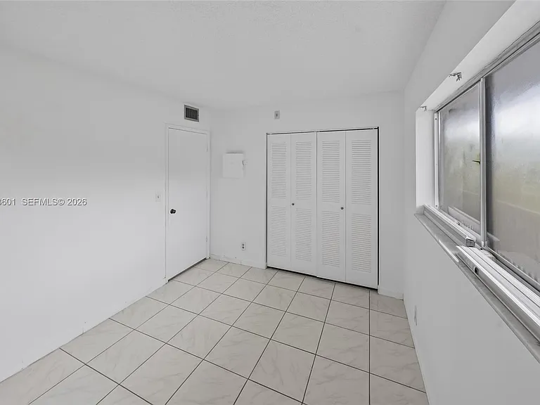 8750 N Sherman Cir #305 — Photo 31