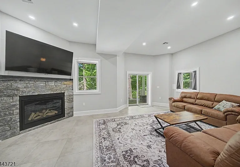 13 Rockaway Ave — Photo 19