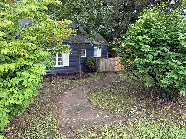 3 bed, 1250 sqft, $2,845 — Photo 2