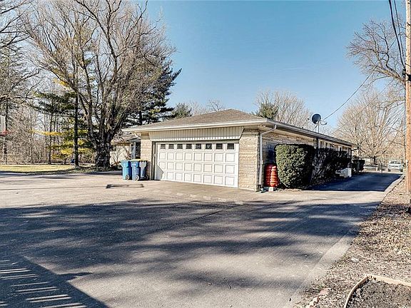 3rd image of 8101 Spring Mill Rd