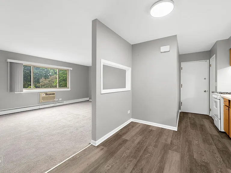 Welcome Home to 300 N Brockway Court — Photo 12
