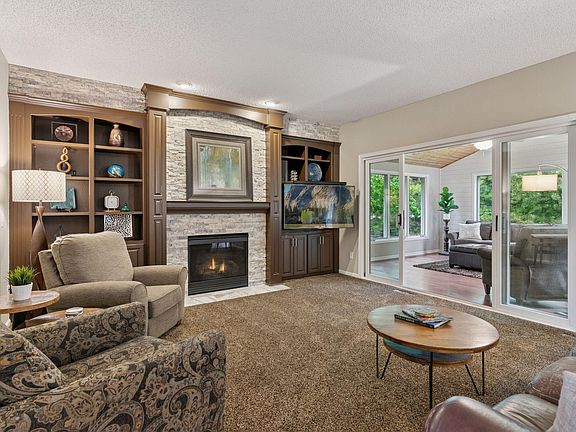 4th image of 13148 Crolly Ct