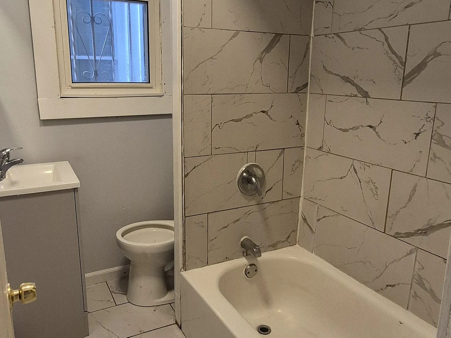 3 bed, 1500 sqft, $2,699 — Photo 2