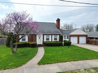 814 N King St, Xenia, OH 45385