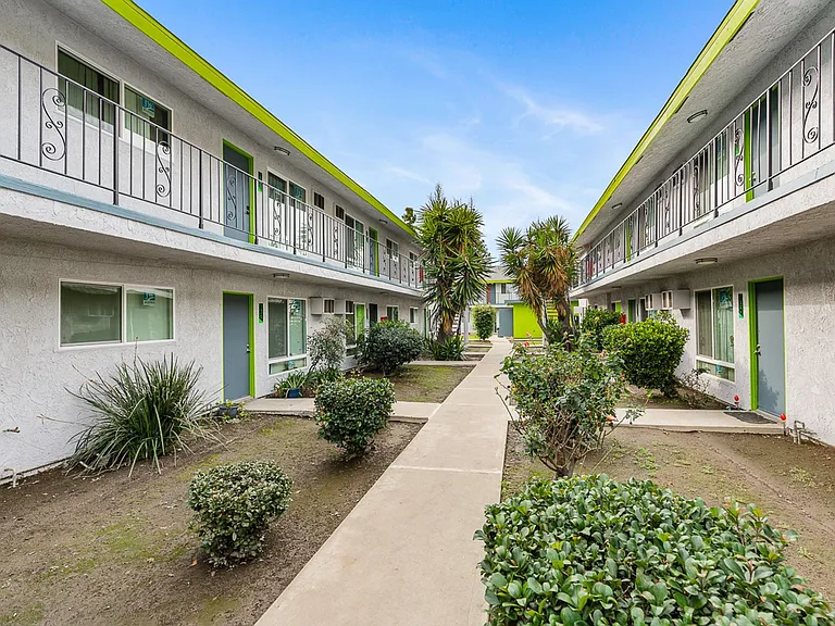Ackerfield Apartments — Photo 43