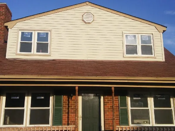38 Dawn Ln, Hampton, VA 23666