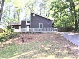 705 Hickory Ridge Rd SW, Lilburn, GA 30047