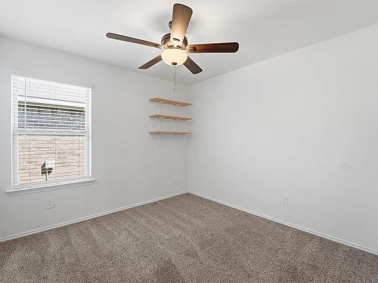 2419 Roaming Elk Ct — Photo 9