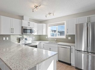 276 W Sunset Rd, Cochrane, AB T4C 0Z8