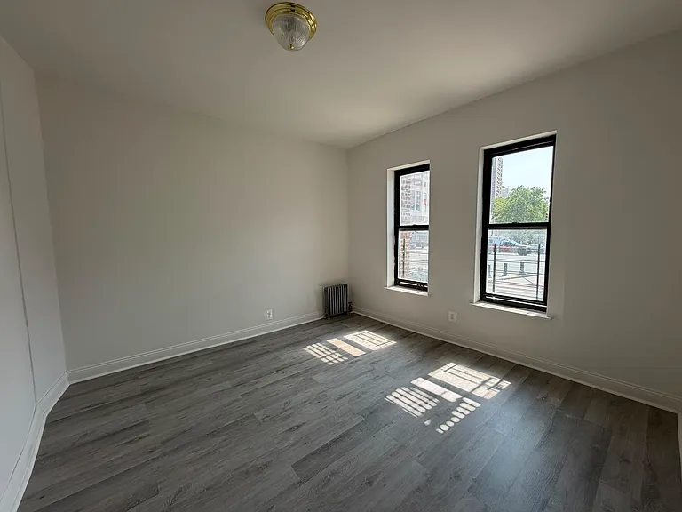 1575 Grand Concourse #A1 — Photo 1