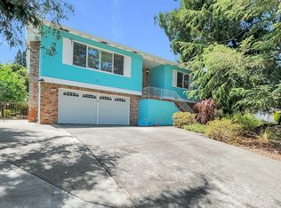 17561 Vineyard Rd, Castro Valley, CA 94546