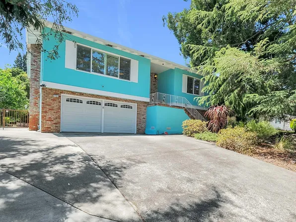 17561 Vineyard Rd, Castro Valley, CA 94546