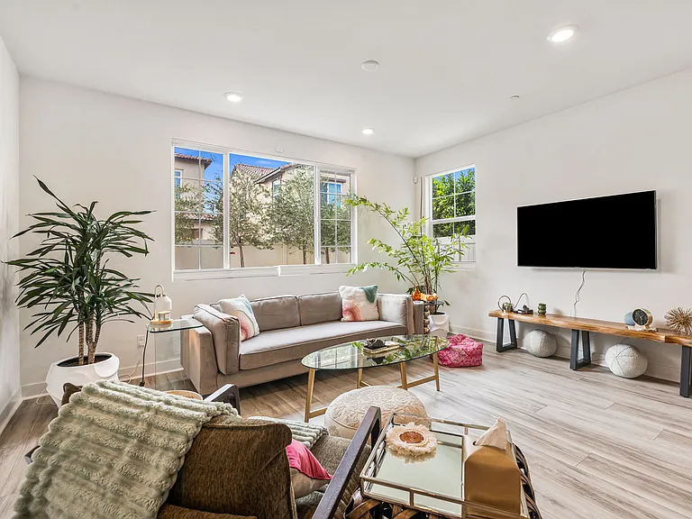 76390 Princeton Way — Photo 4