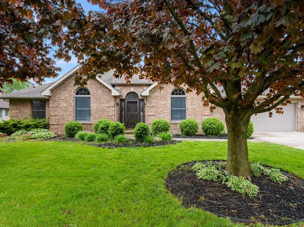 5601 W Sun Point Dr, Muncie, IN 47304