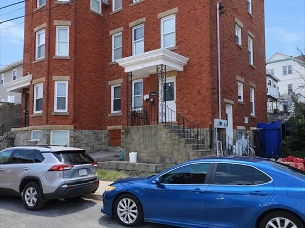 70 Jencks St, Fall River, MA 02723