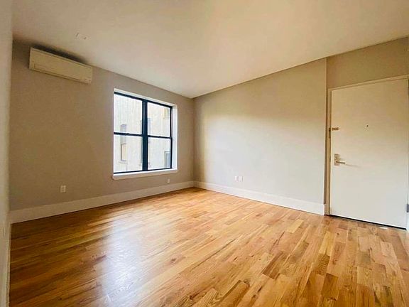 3rd image of 245 Sullivan Pl Unit C6